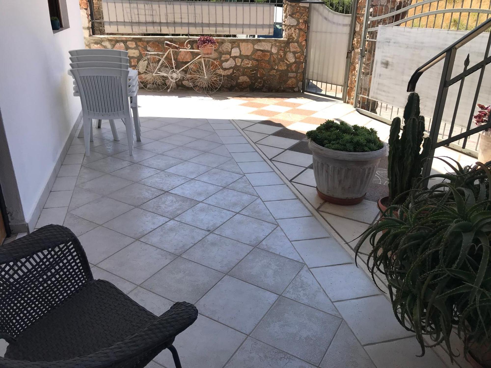 Kali Stalonia Apartment *